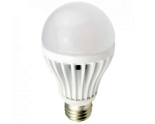 LED žárovka 9W, patice E27, teplé bílé světlo.
