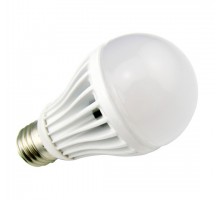LED žárovka 5W, patice E27, teplé bílé světlo